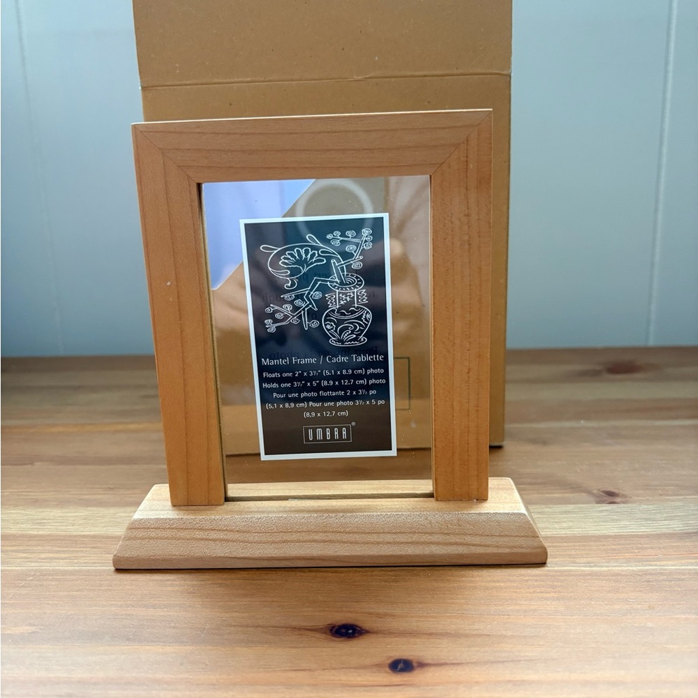 Umbra Mantel Picture Frame 3 x 5.5” | Natural
